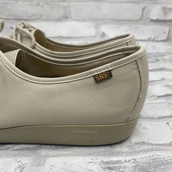 SAS Women's Oxford Walking Shoe (Bone) - Picture 4 of 10